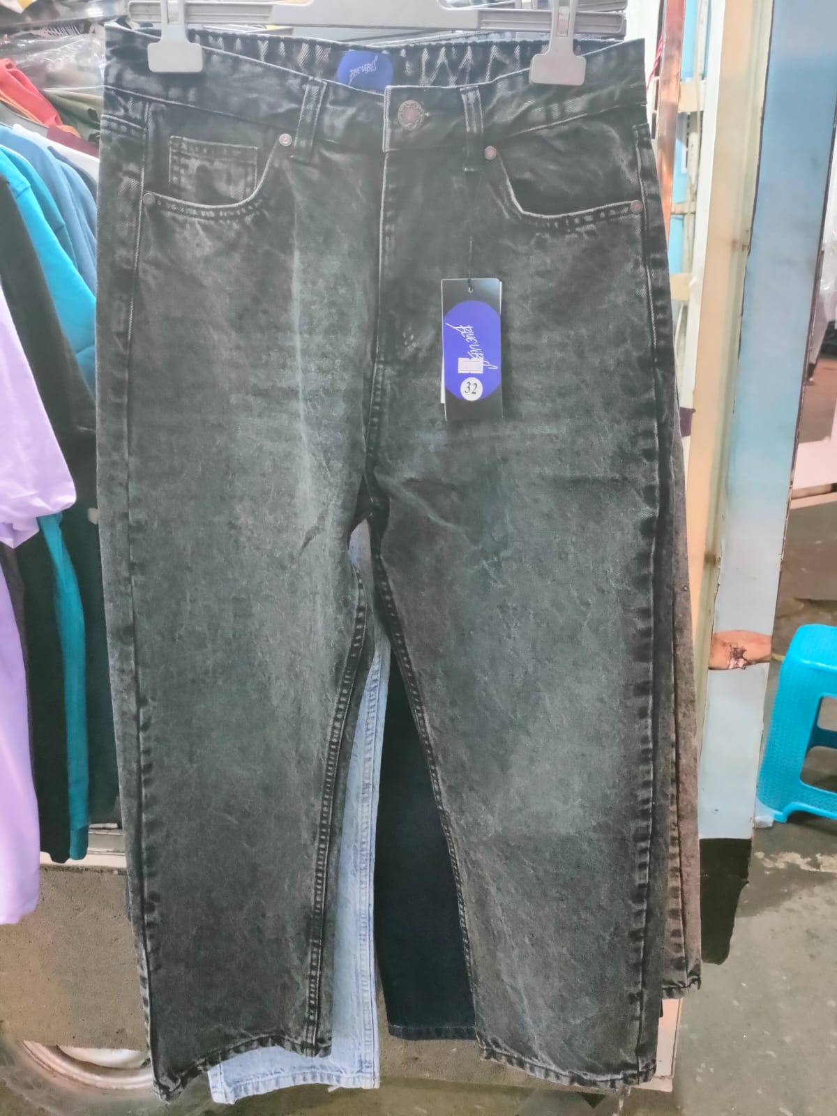 1746026644_pant2001-3.jpg